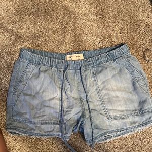 Cloth and Stone shorts.